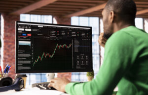 HODL or Sell? Crypto Investment Strategies That Work